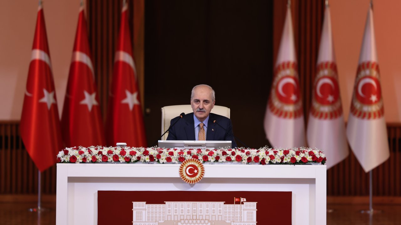 TBMM Başkanı Kurtulmuş: "Türkiye'de herkesin gözü kulağı bu komisyonun üzerindedir"