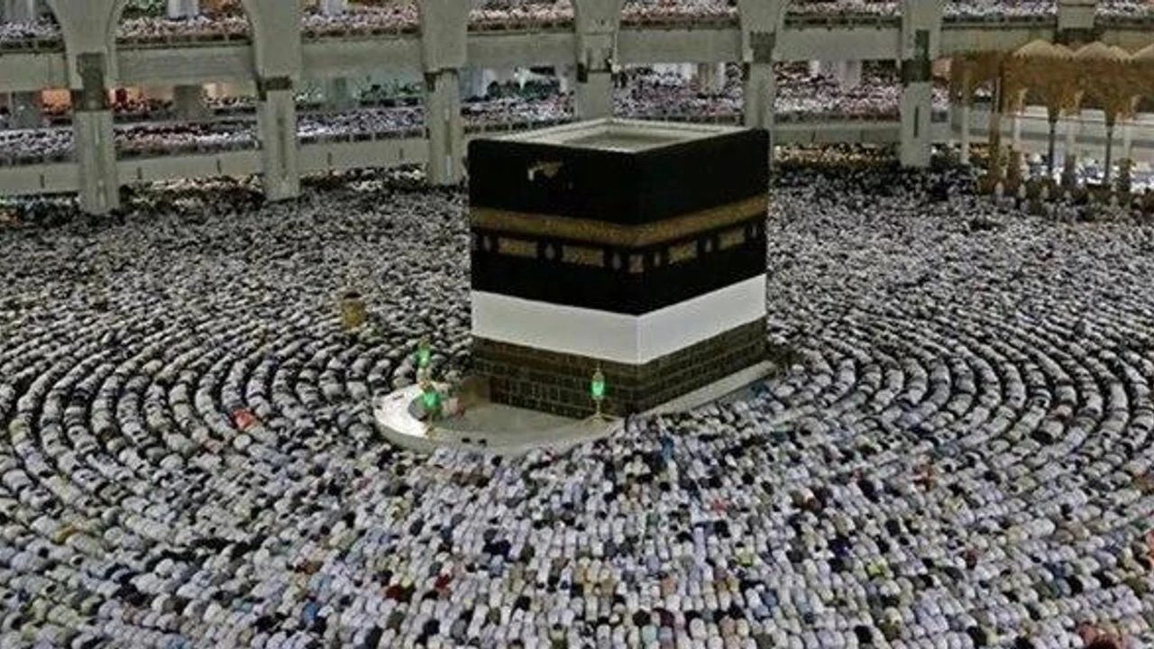 2026 Yılı Hac Başvuruları Başlıyor: Ön Kayıt ve Kayıt Yenileme Tarihleri Açıklandı