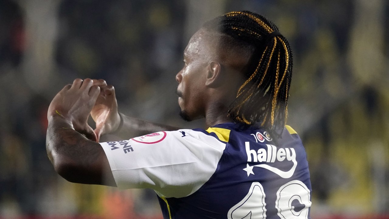 Fenerbahçe'de Lincoln Henrique takımdan ayrıldı