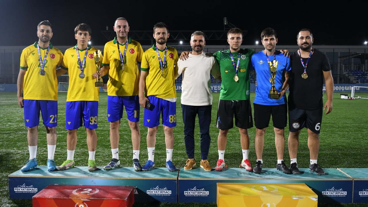 Selçuklu’da ayak tenisi heyecanı: Şampiyonluk Demirspor ve MGA’nın