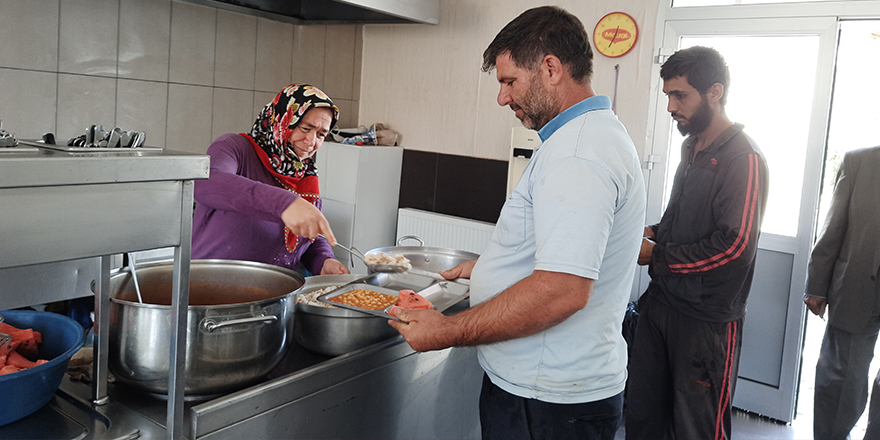 Bağyurdu Aşevi mahalle sakinlerine ve misafirlere hizmet veriyor