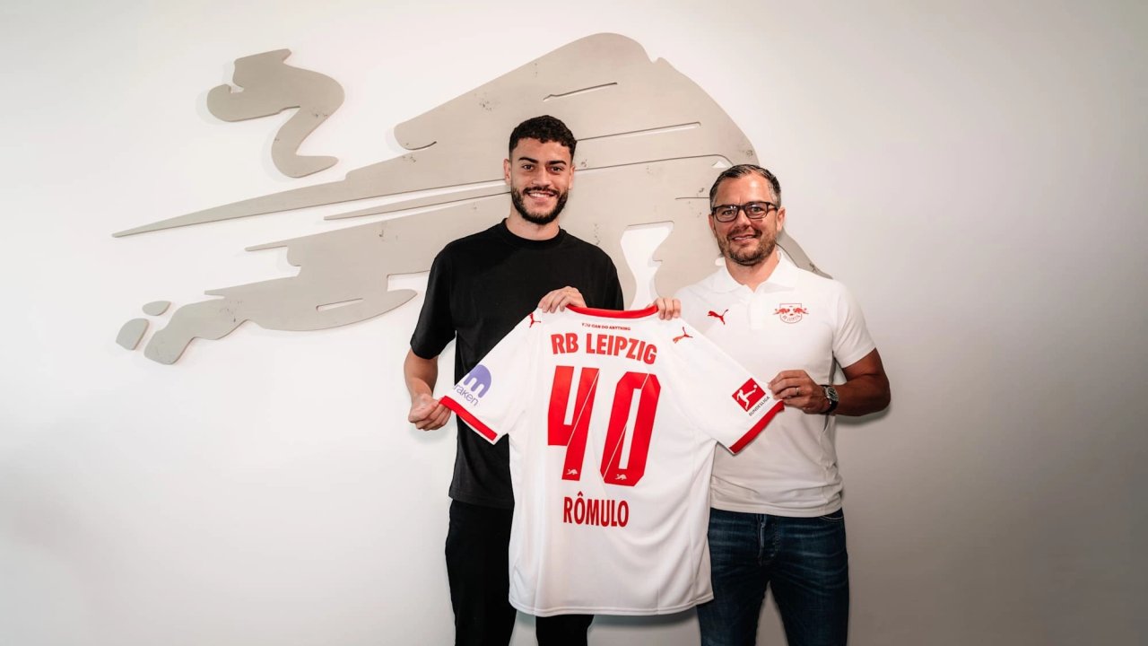 Leipzig Romulo'yu resmen duyurdu