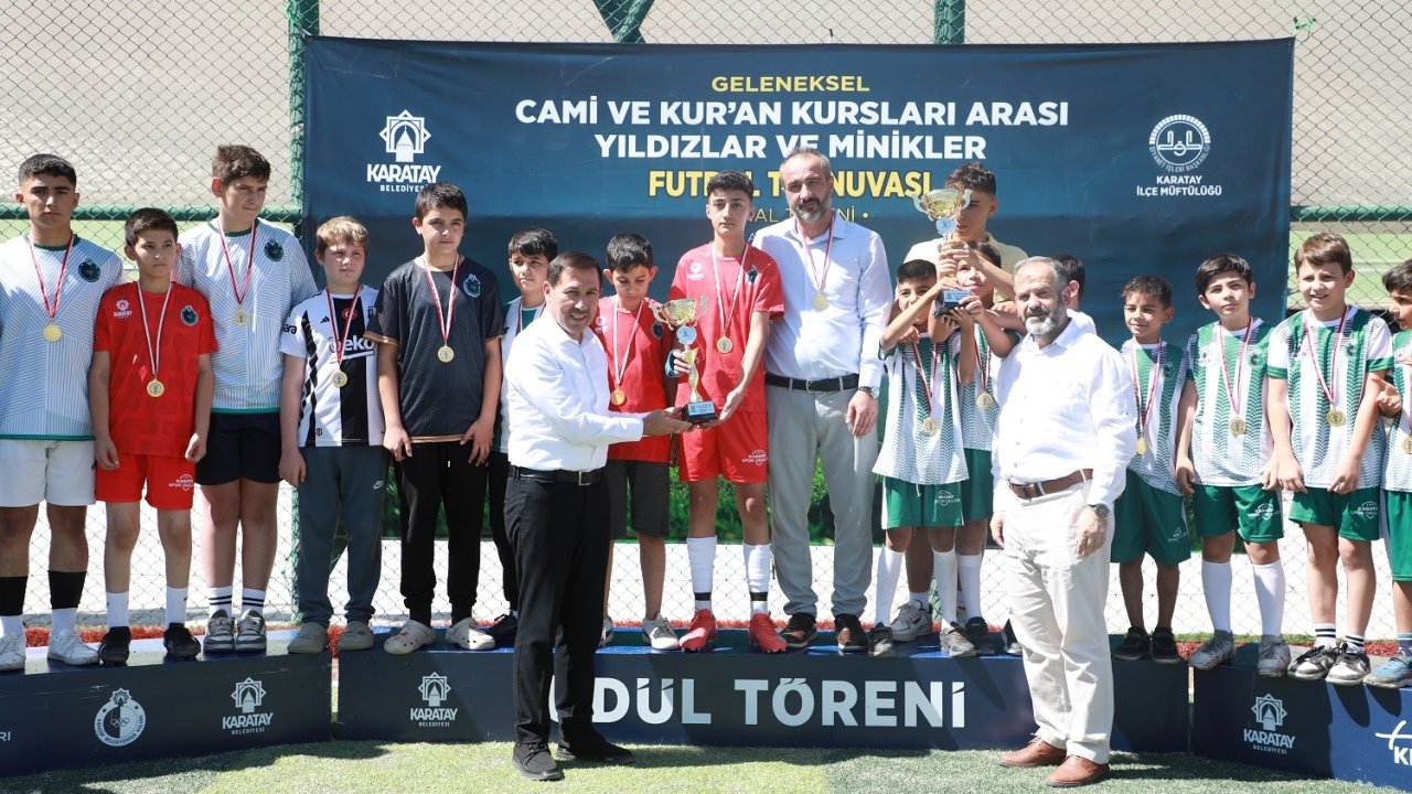 4. Geleneksel Camiler ve Kur'an Kursları Futbol Turnuvası büyük bir heyecanla sona erdi. Şampiyonlar belli oldu