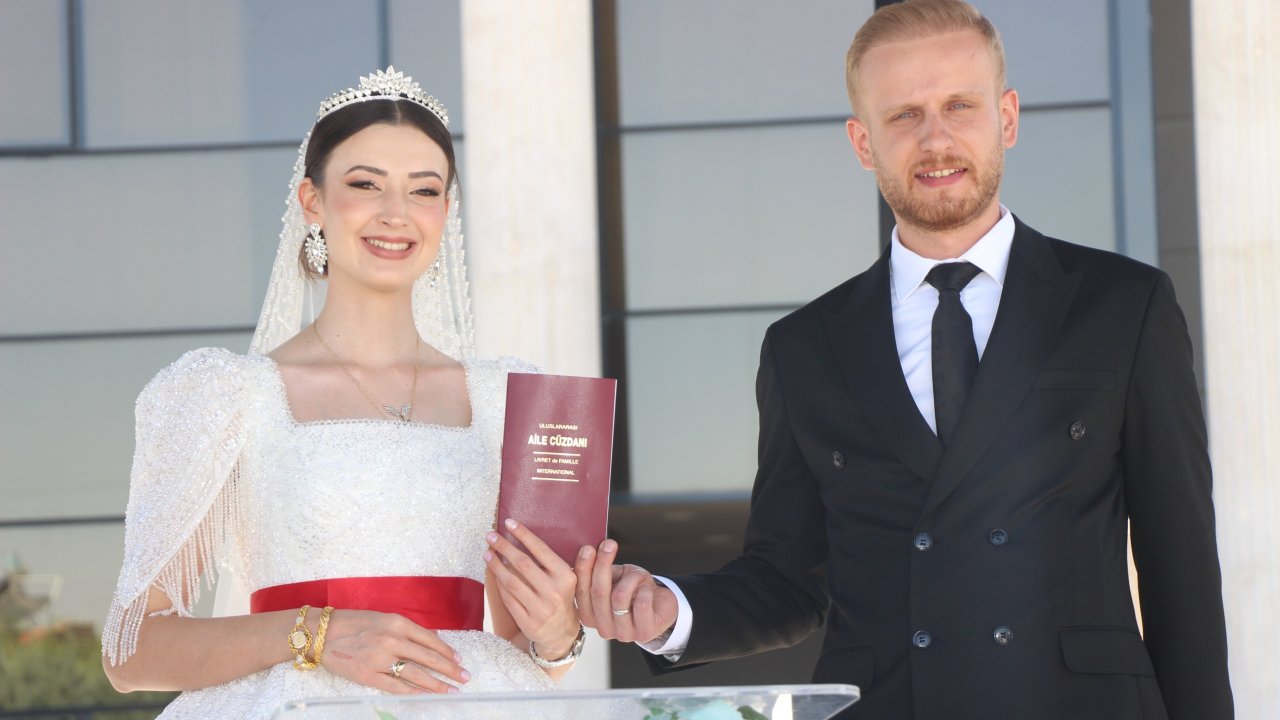 Sena ile Ali'ye Mutluluklar