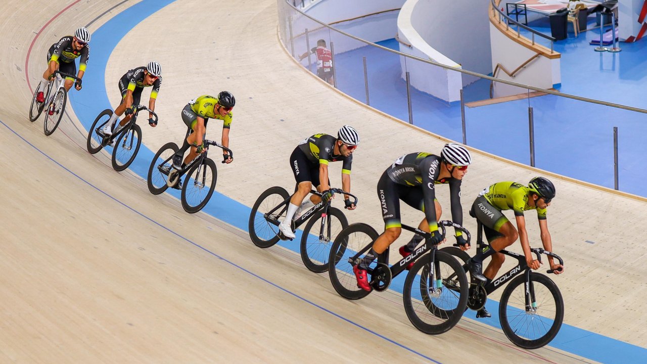 Türkiye Pist Bisikleti Şampiyonası'nda Konya Büyükşehir Fırtınası