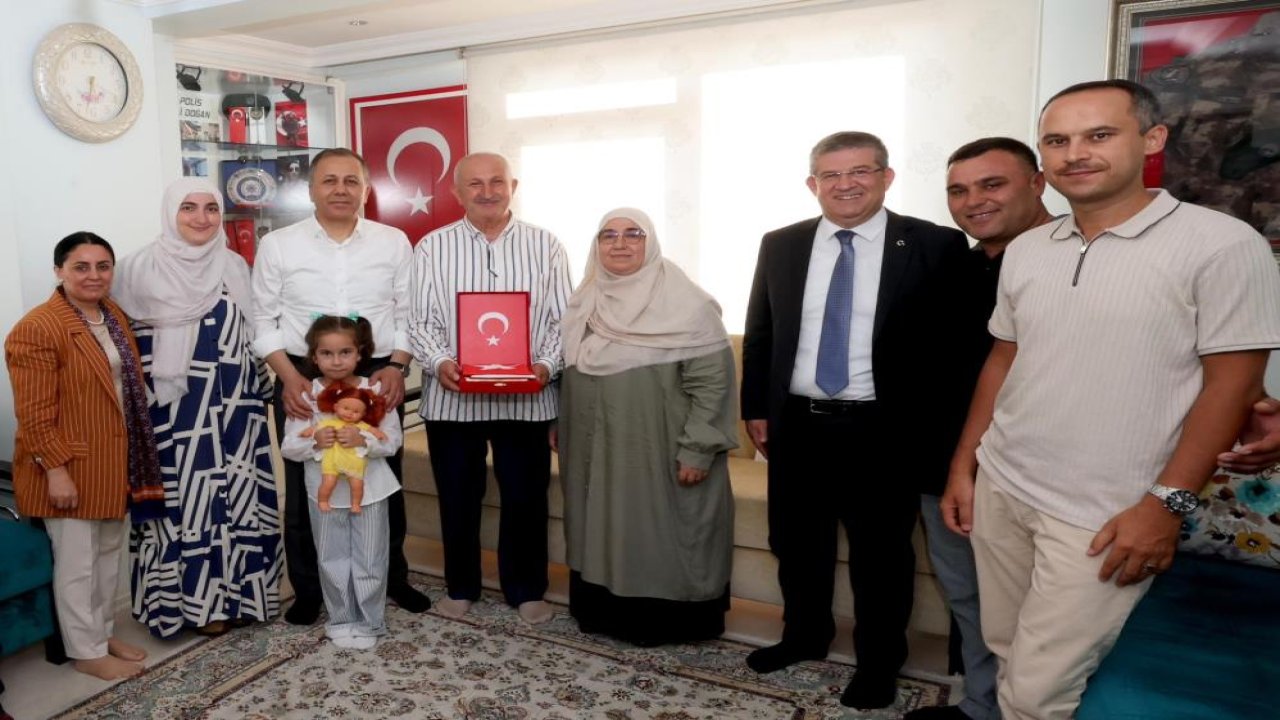 Konyalı Bakan Yerlikaya’dan şehit Ahmet Doğan’ın Denizli’deki baba ocağına ziyaret!