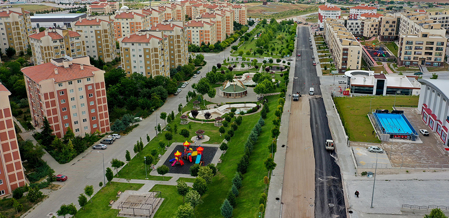 MERAM’IN DÖRT BİR YANINDA ASFALT VE ALTYAPI ÇALIŞMASI