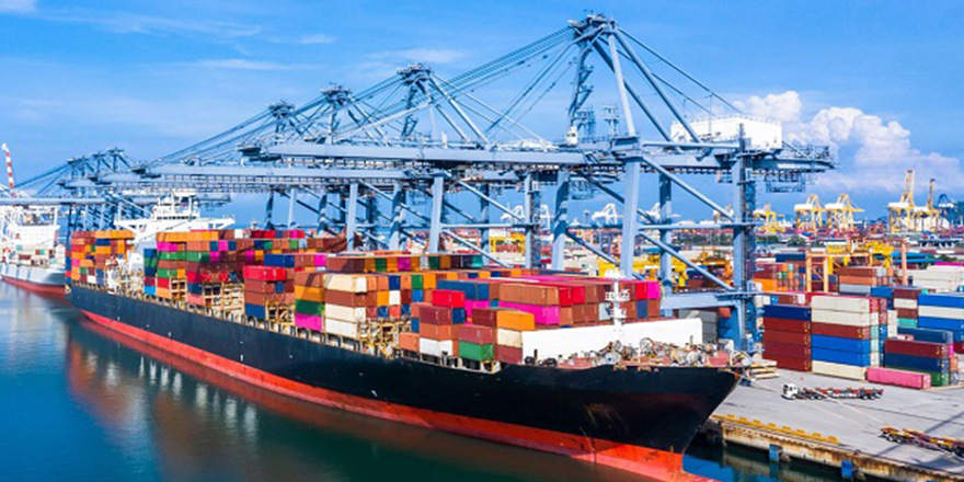 Karasu Limanı Karadeniz'in yeni ticaret merkezi oldu