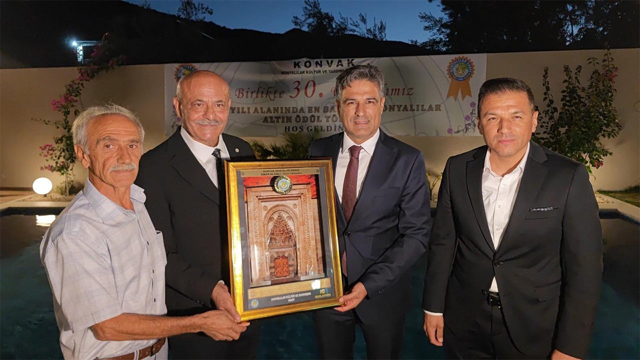 İzmir'de Konyalılar Vakfı KONVAK'TA 30. yıl coşkusu