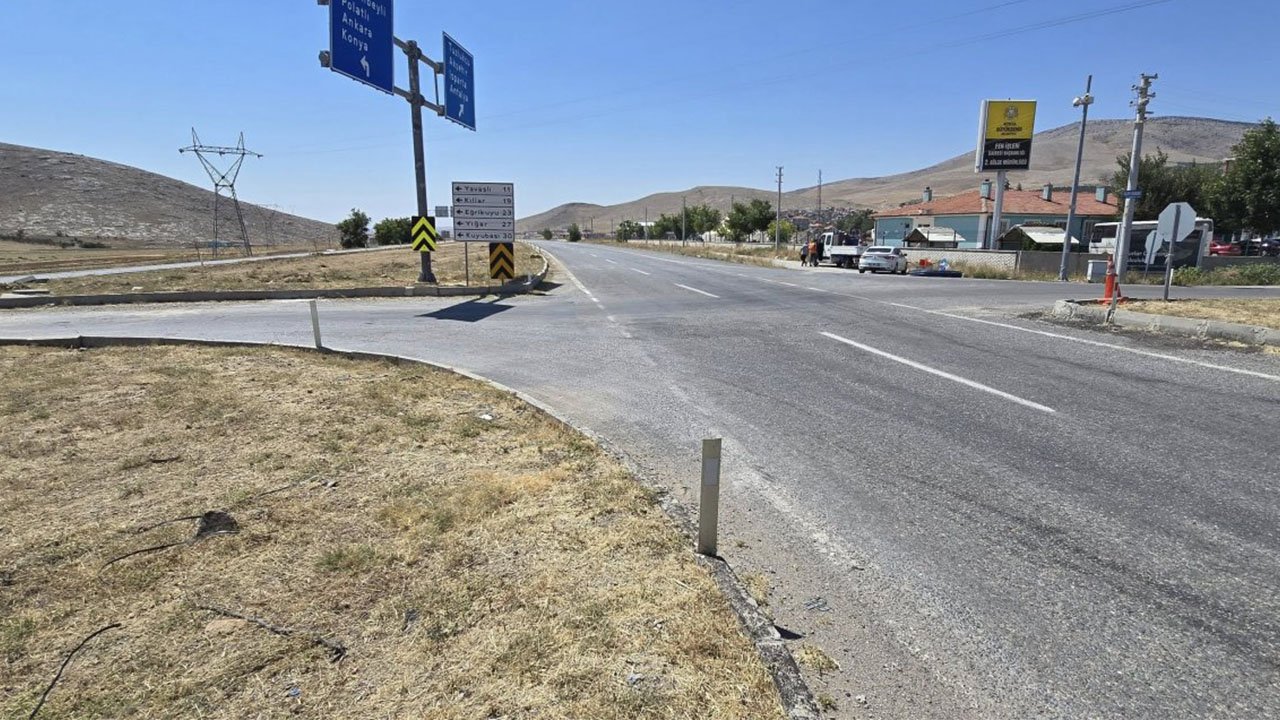 Birçok kez gündeme gelmişti: Konya'da Yavaşlı Kavşağı'nda sinyalizasyon çalışmaları başladı
