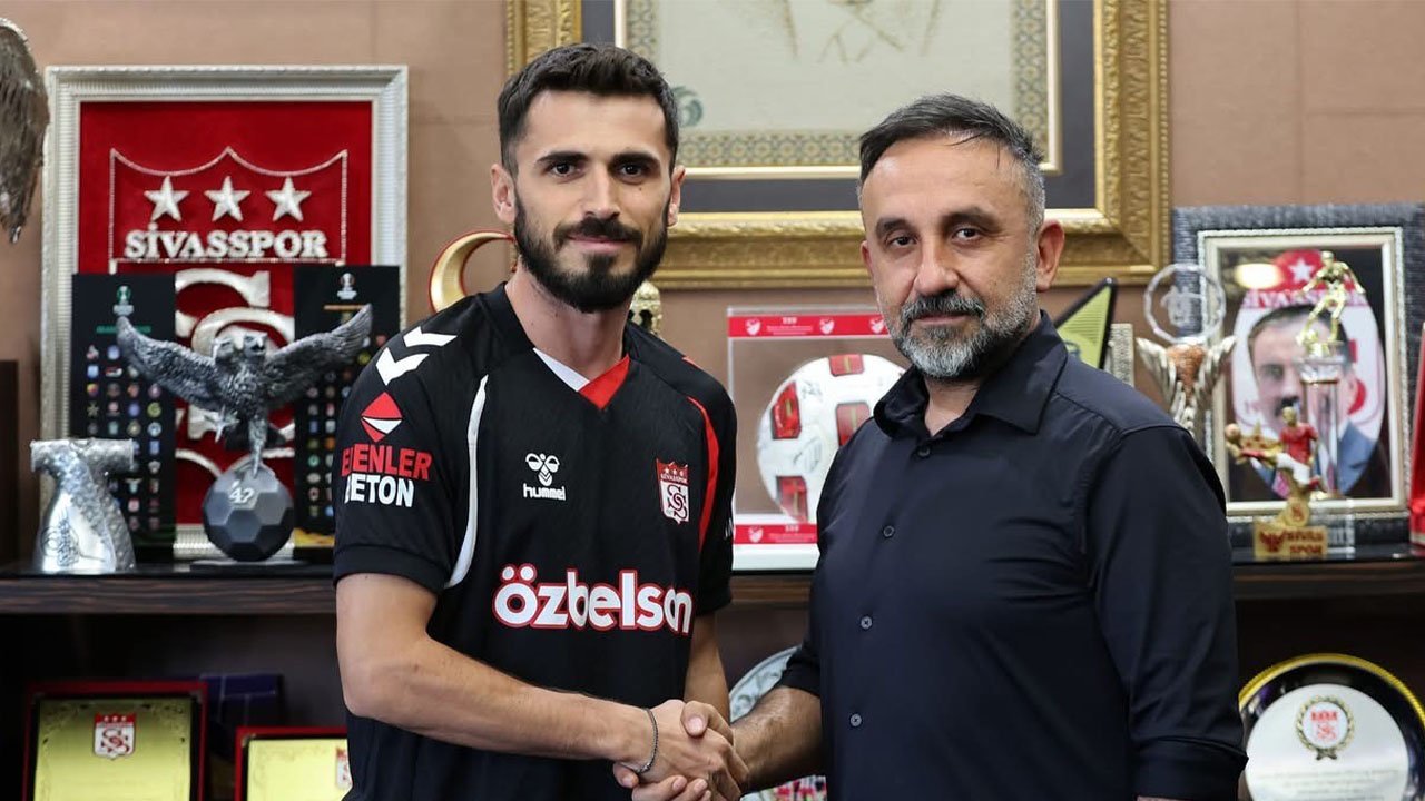 Yarım sezon Konyaspor forması giymişti Sivasspor'a imzayı attı