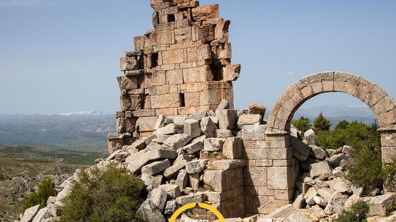 Orta Anadolu’nun Efes’i: Zengibar Kalesi Ziyaretçilerini Bekliyor
