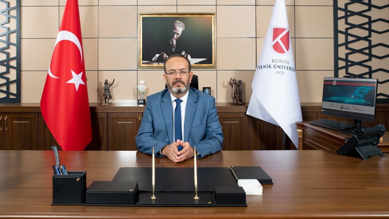 KTÜN Rektörü Prof. Dr. Osman Nuri Çelik 30 Ağustos Zafer Bayramı'nı kutladı