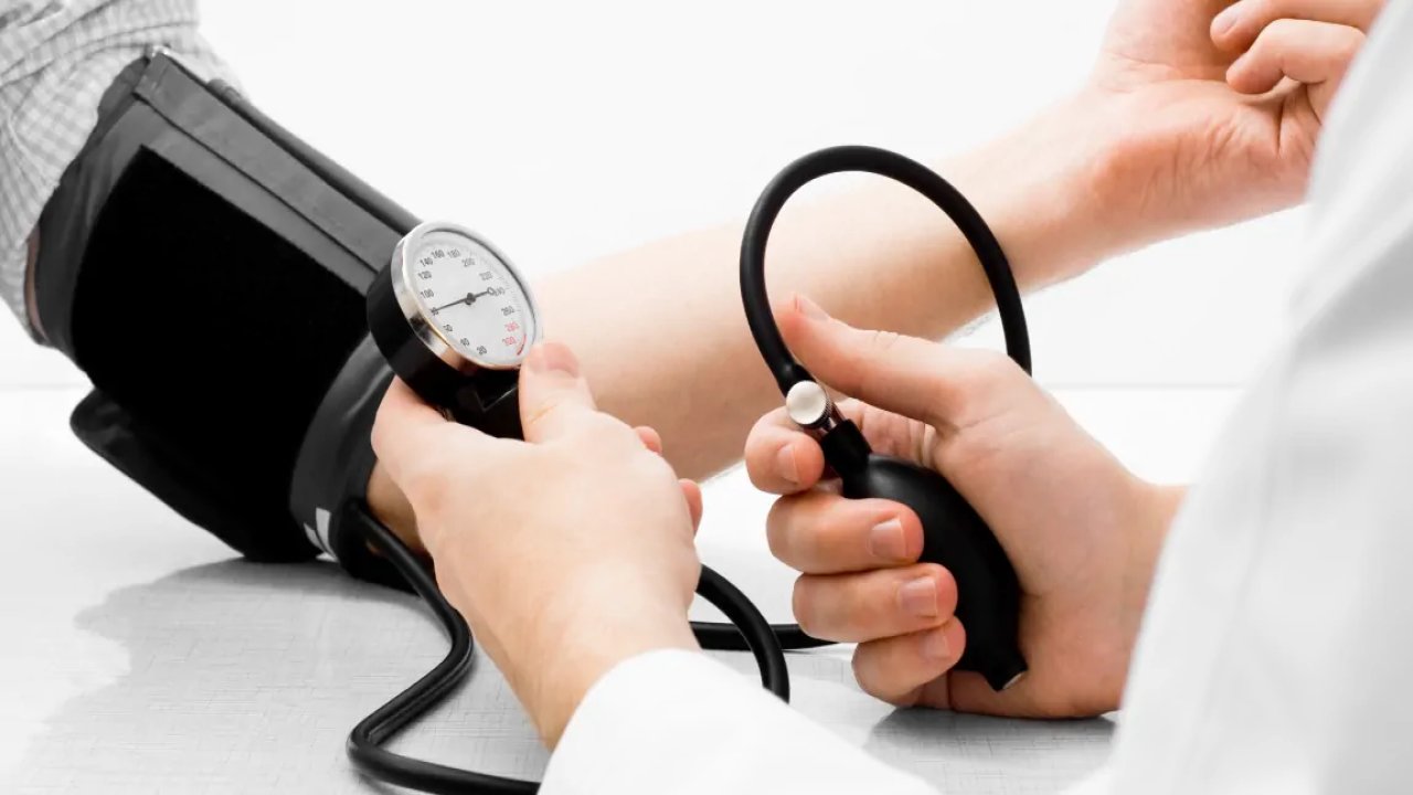 Tansiyon nasıl ölçülür? Normal tansiyon kaç olmalı? Sarımsak gerçekten tansiyonu düşürüyor mu?