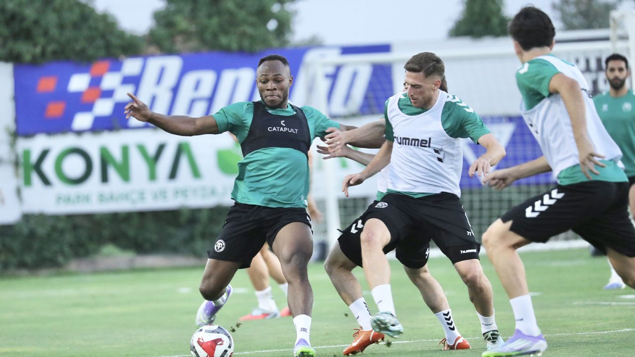 Konyaspor Göztepe maçının ardından izne ayrıldı