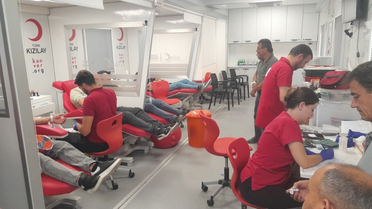 Karapınar'da kan bağışı kampanyasına ilgi yoğun
