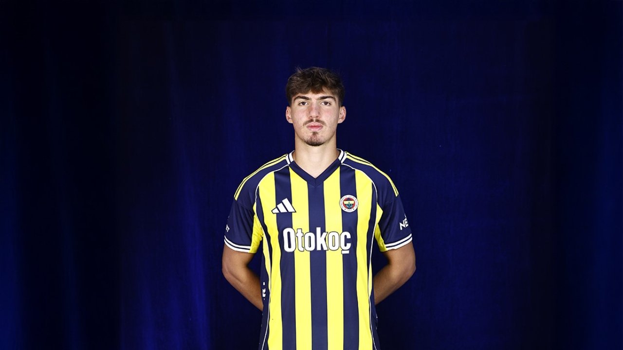 Fenerbahçe'de Yusuf Akçiçek, Al Hilal'e transfer oldu