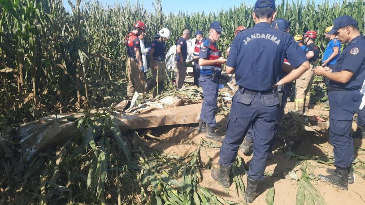 İzmir'de eğitim uçağı düştü! 1 pilot yaşamını yitirdi