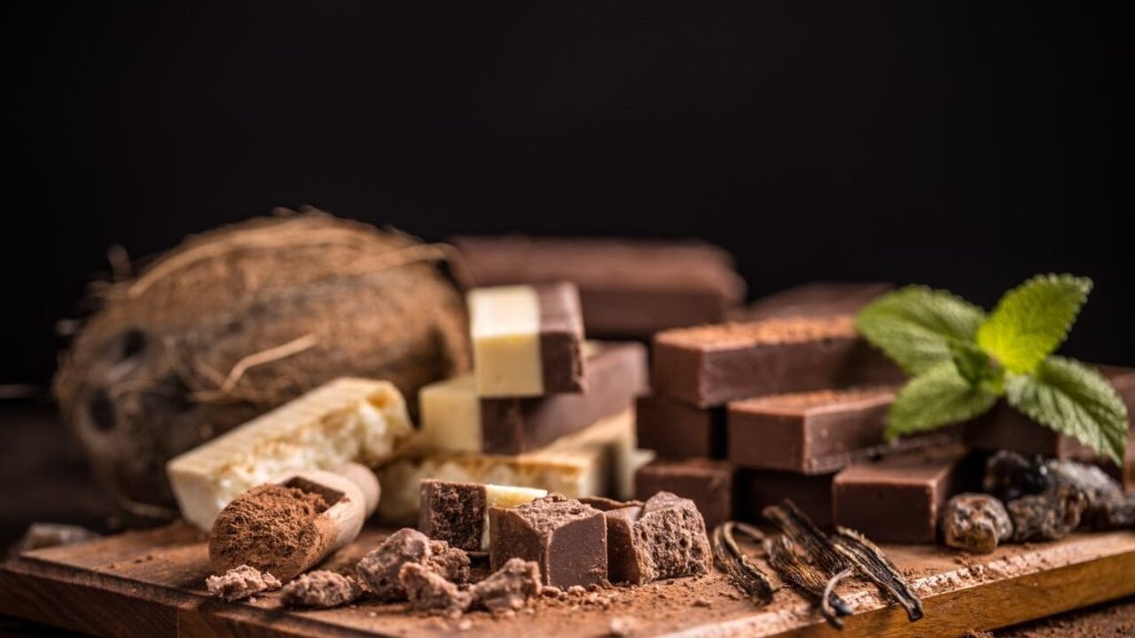 Bitter çikolata sağlıklı mı? Uzmanlar faydaları ve risklerini açıkladı!