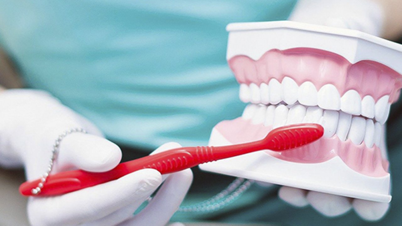 Diş sağlığını korumak için 6 altın kural: Uzmanlar uyardı, bu detayları atlayanlar büyük risk altında!
