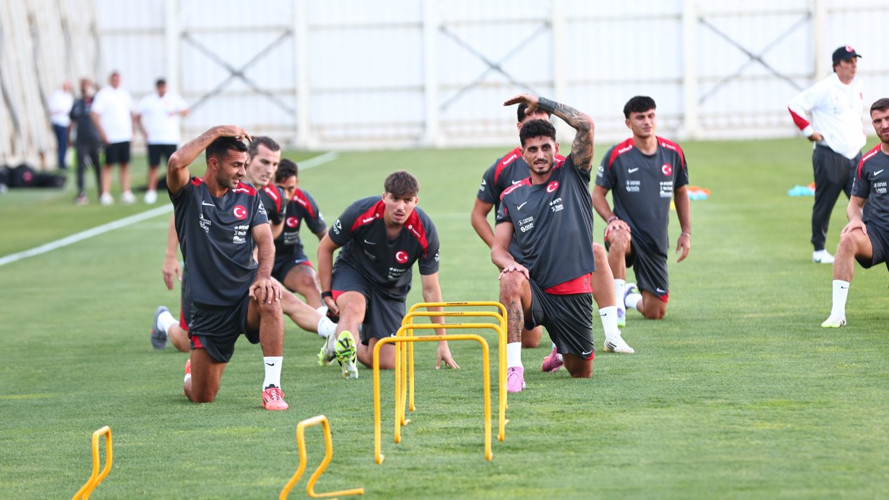 A Milli Futbol Takımı İspanya maçı için Konya'da hazırlanıyor