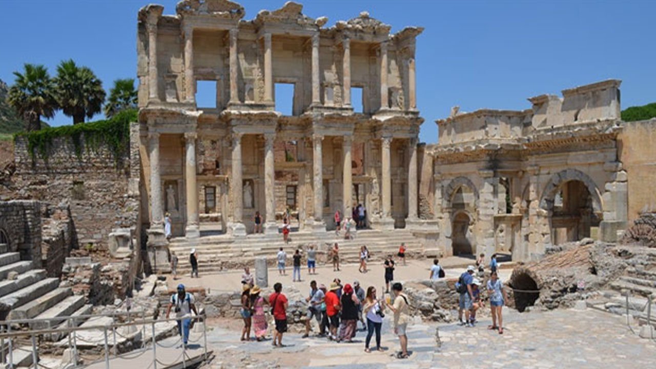 Türkiye'nin tarihi güzellikleri milli takım paylaşımlarında