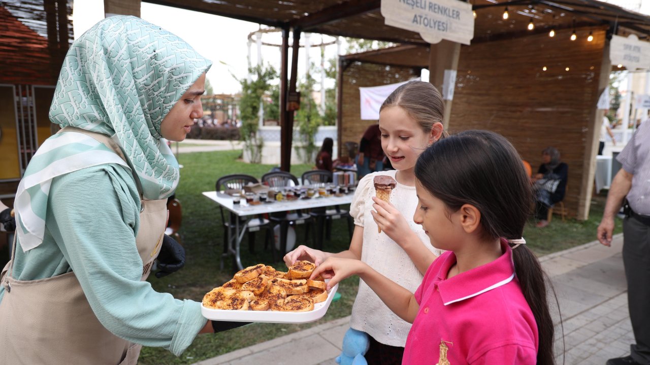 Konya Gastronomi festivalinde ekmek israfına dikkat çekildi! Fenni Fırın örnek çalışmasıyla beğeni topladı