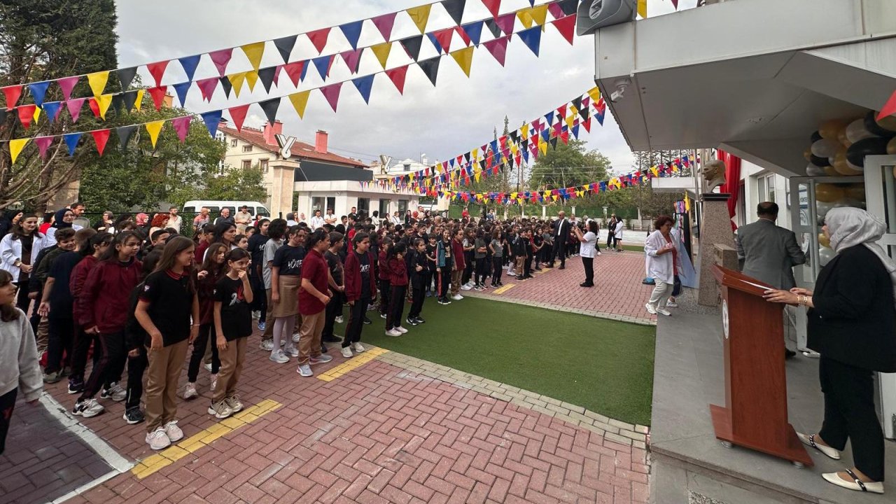 Yöntem Koleji'nin, Yaka yerleşkesinde eğitim öğrenim dönemi heyecanla başladı