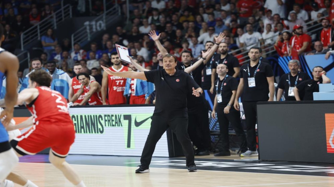 Cumhurbaşkanı Erdoğan A Milli Erkek Basketbol Takımını tebrik etti