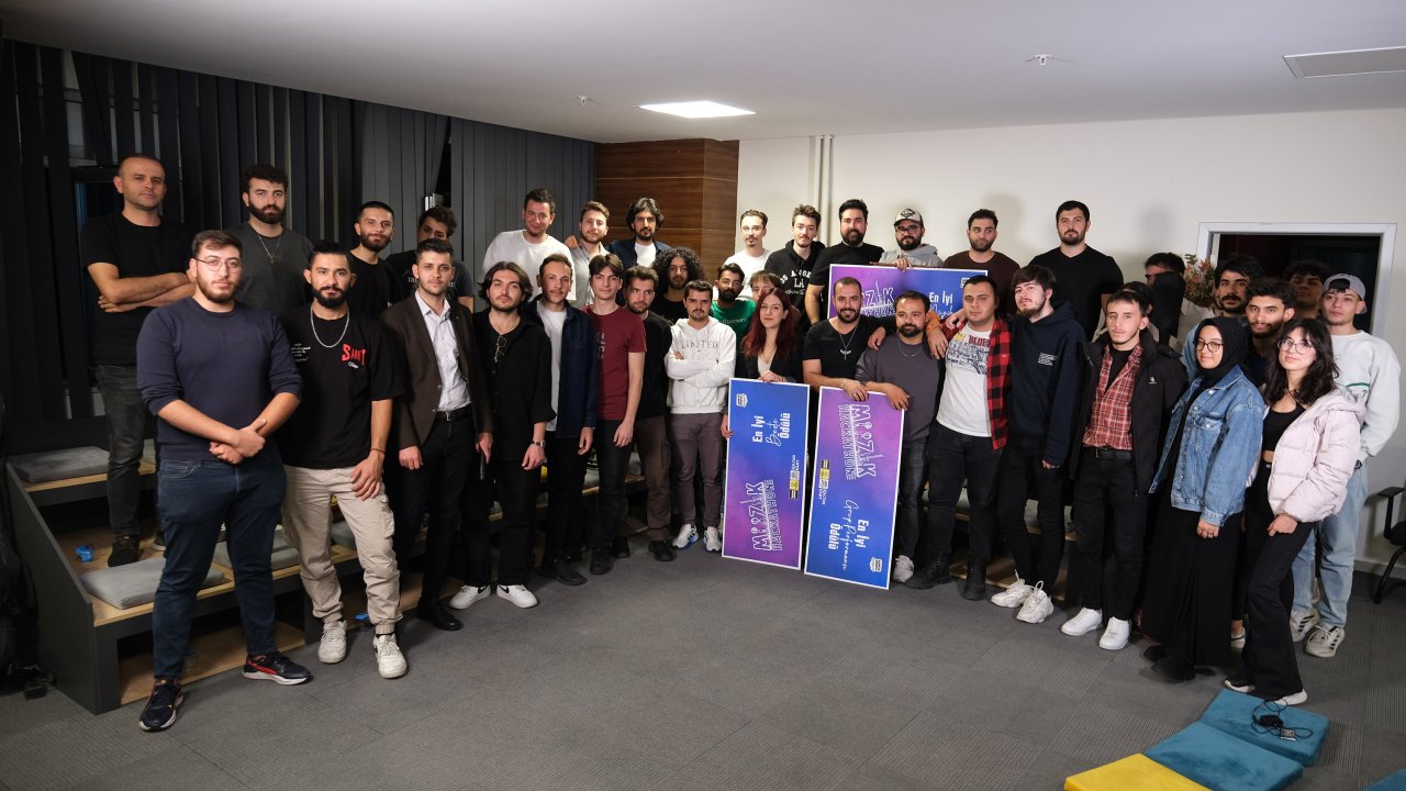 Genç Müzisyenler, Genç Kültür Kartın Ödüllü Müzik Hackathonu'nda hünerlerini sergileyecek