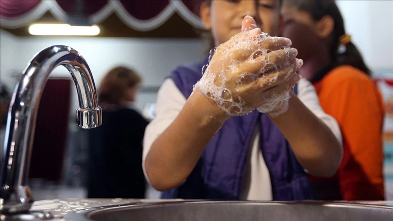Çocuklarda hijyen eğitimi: El yıkama alışkanlığı küçük yaşta kazandırılmalı!