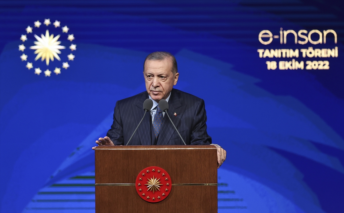 Cumhurbaşkanı Erdoğan, "e-İnsan Programı"nda konuştu
