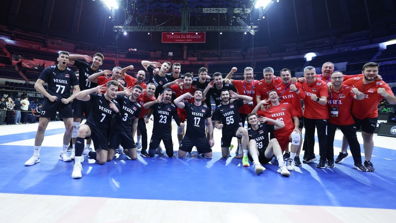 A Milli Erkek Voleybol takımı, namağlup son 16'da