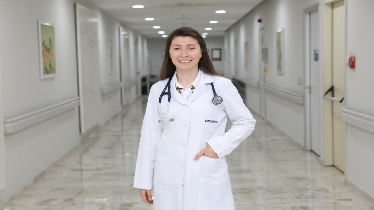 Uzman açıkladı! Elektronik sigaralar sanıldığı kadar masum değil. Gençler için gizli tehdit olabilir