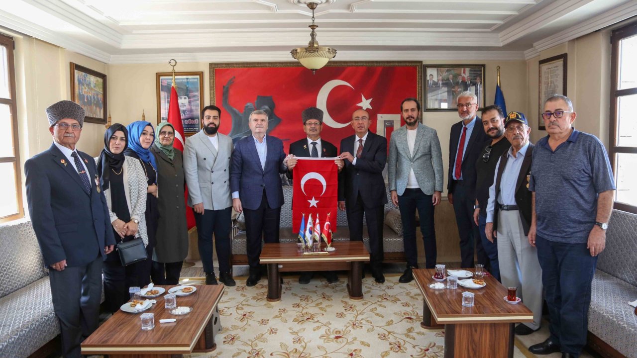 Akyürek ve Kavuş Meram'da gönüllere dokundu