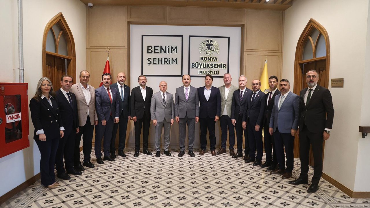 Başkan Altay Bursalı Belediye Başkanlarına Konya Modeli Belediyecilik çalışmalarını anlattı