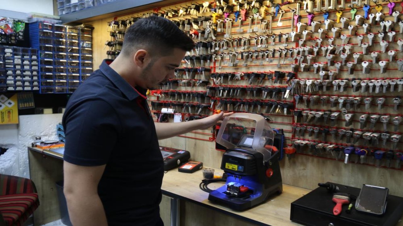 Çilingircilerden araç sahiplerine uyarı! On binlerce liralık masraflarla karşı karşıya kalabilirsiniz?