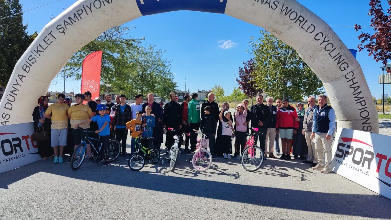 Gelenekselleşecek, birincisi düzenlendi! SOBE'de Bisiklet Yarışması heyecanı