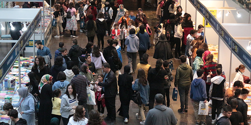 Konya Kitap Günleri kitapseverleri ağırlamaya devam ediyor