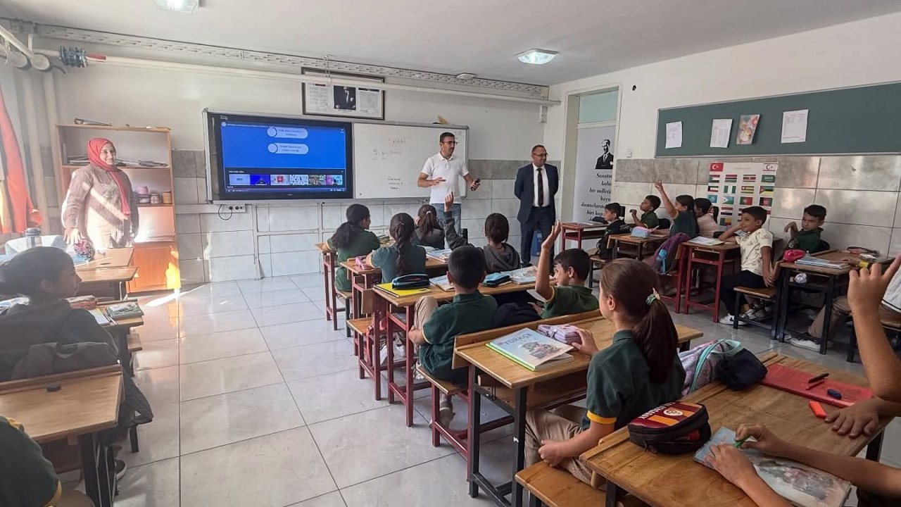 Karapınar'da "MEBİ Bireysel Öğrenme Platformu" tanıtım etkinliği gerçekleştirildi