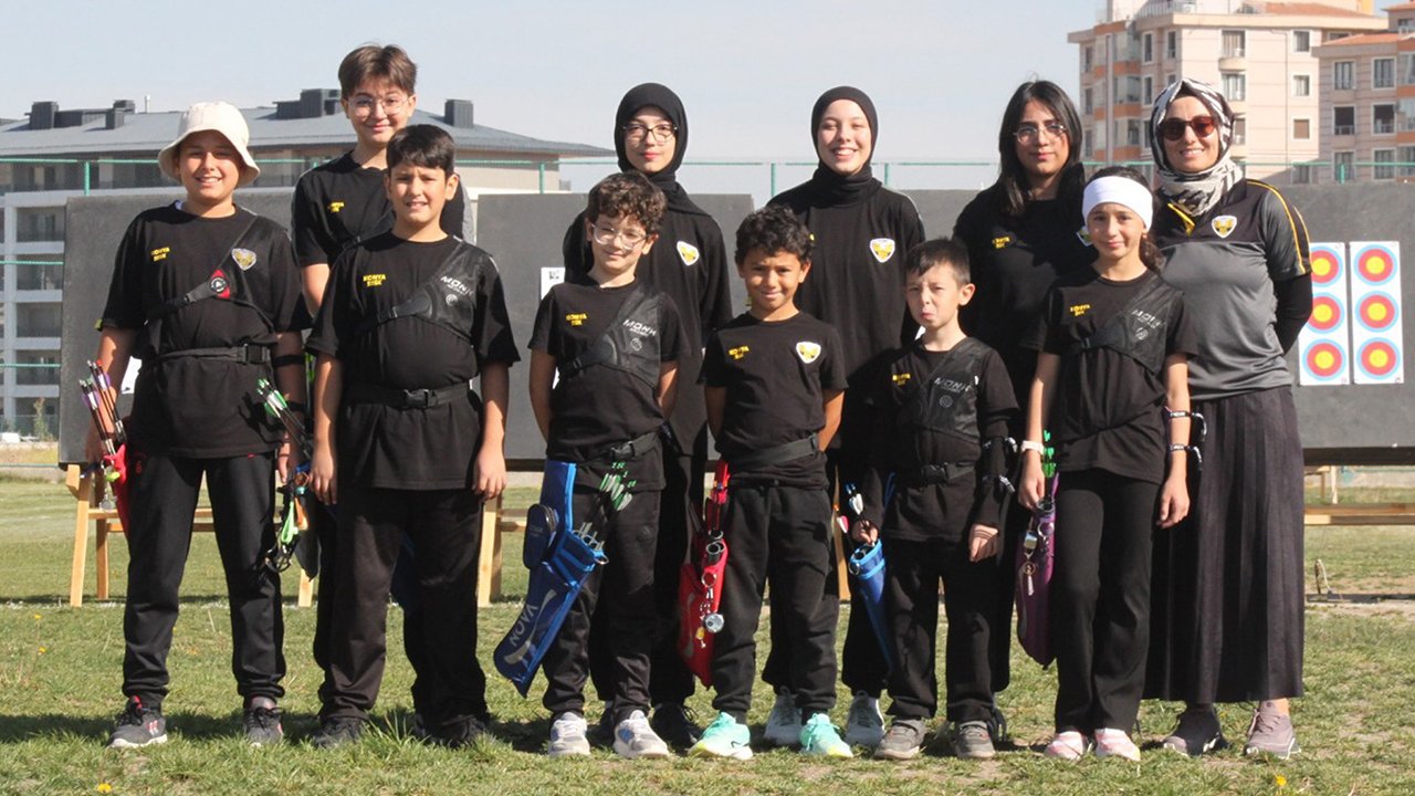 Konya okçuları 12 madalya ile dönüş yaptı