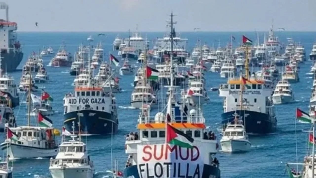 İsrail: Küresel Sumud Filosu'ndaki 1 tekne hariç tüm tekneler durduruldu!