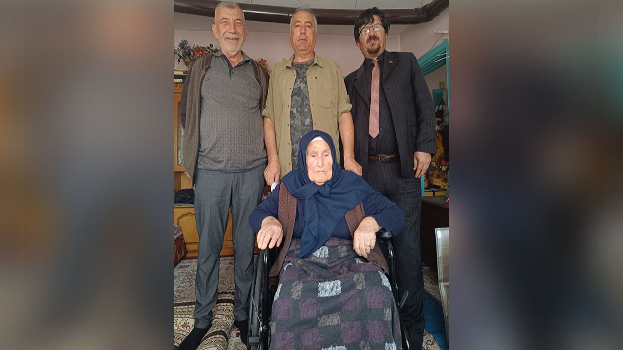 Gönül Gözü Derneği’nden Yaşlılar gününde anlamlı hediye!