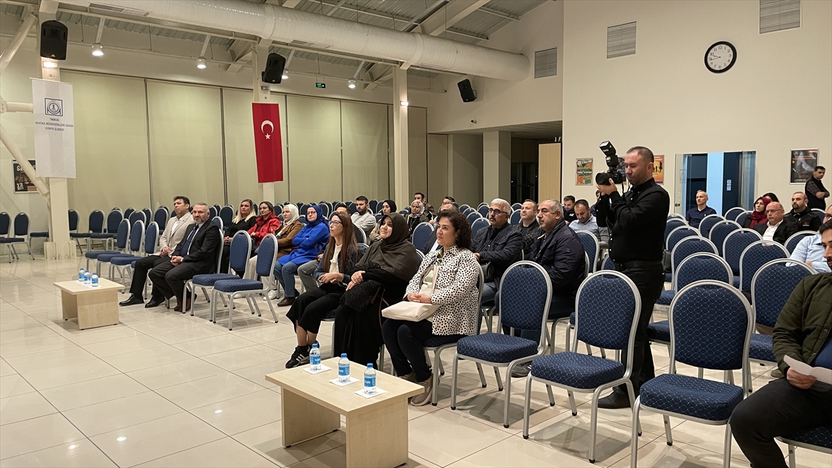 "Dijital Çağda Aileyi Koruma" konulu konferans düzenlendi