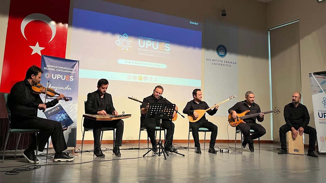5. UPUES Türk Halk Müziği Konseriyle Başladı
