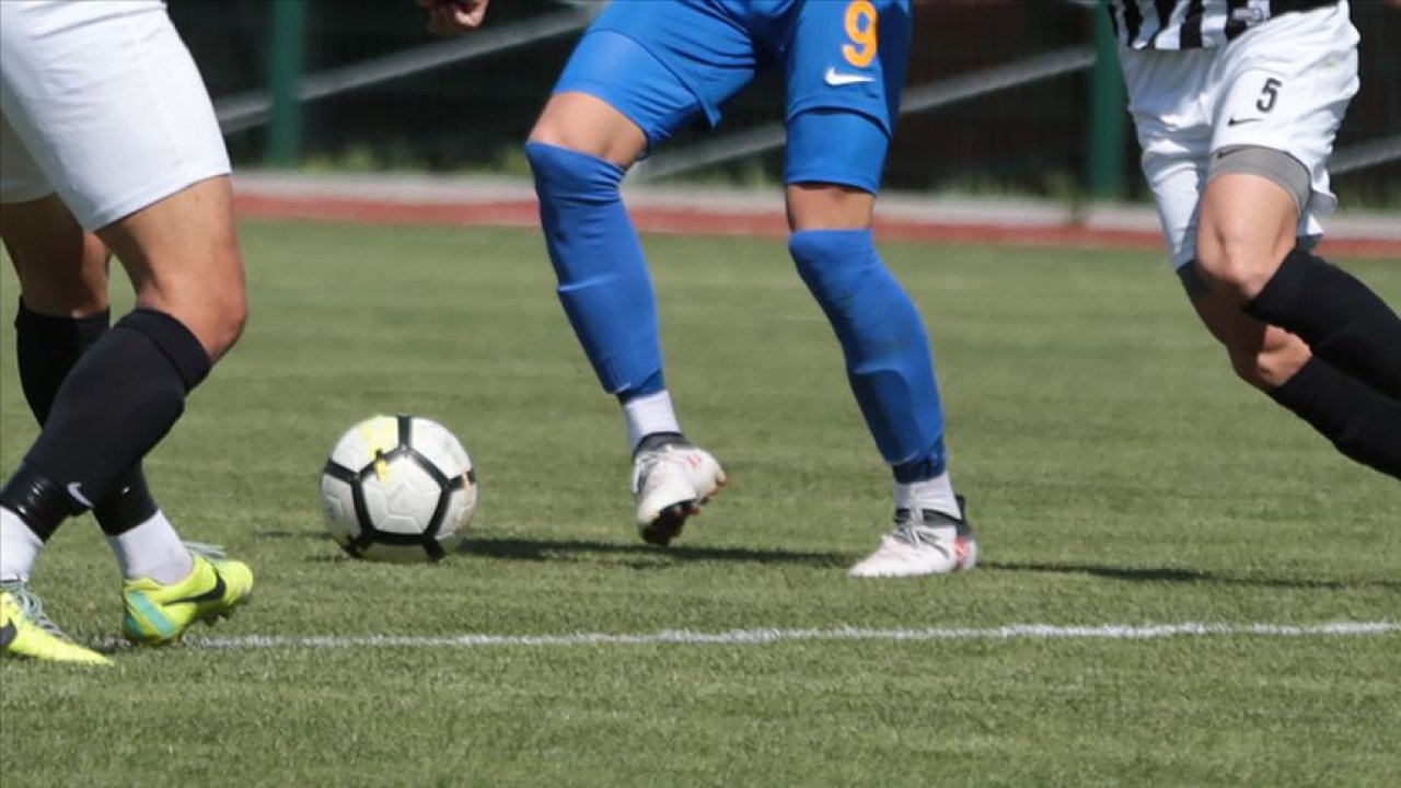 Konya’da sporun temelleri güçleniyor! Amatör kulüplere malzeme dağıtımı