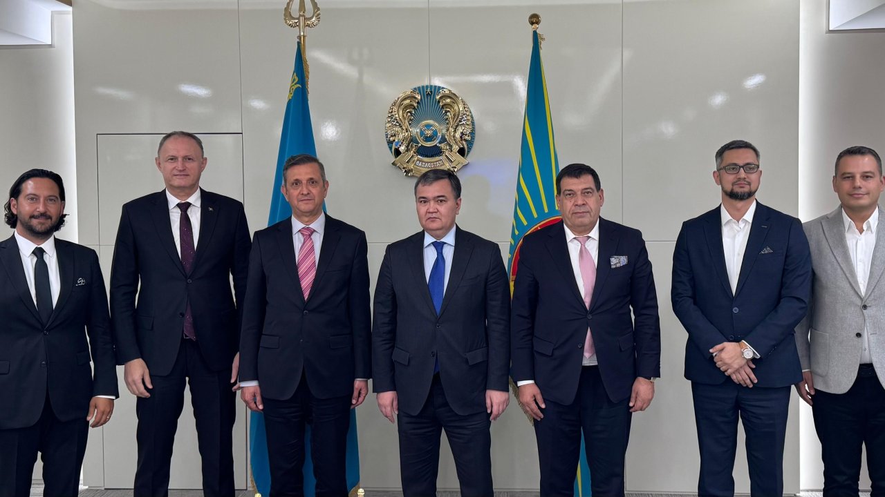 VİAD Kazakistan'da önemli temaslarda bulundu! Başkan Sinacı; "Ata yurdu bizleri bekliyor"