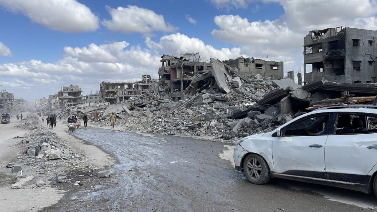 Gazze’de enkazın altından bir şehir çıktı: İsrail çekildi, yıkım konuştu