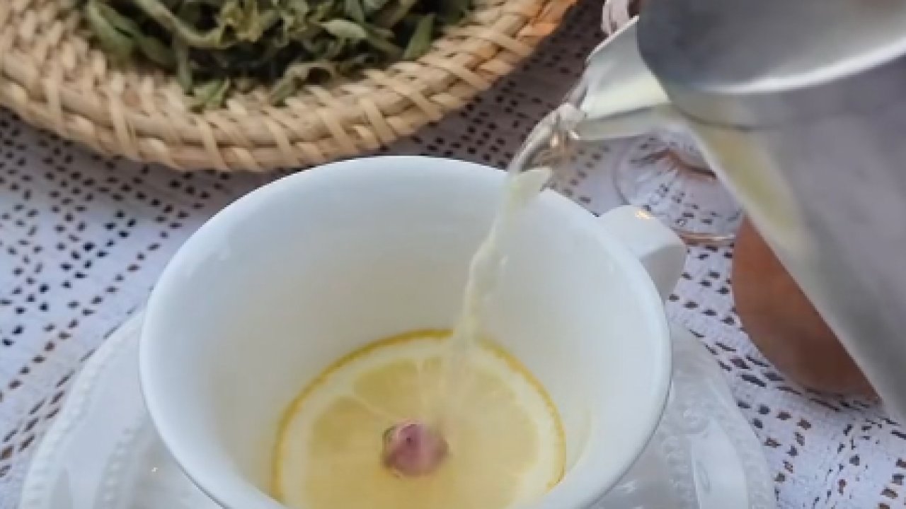 "Bir türlü uykum gelmiyor" diyenlere doğanın mucizesi: Melisa çayı!