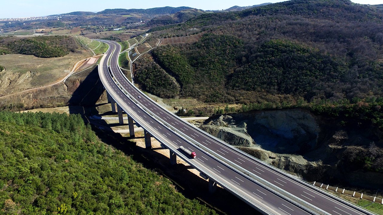 Türkiye genelinde yol çalışmaları: Karayolları’ndan 9 kritik uyarı